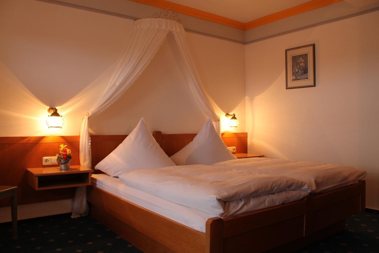 Hotel-Gasthof Zum Hirschen Durrwangen Phòng bức ảnh