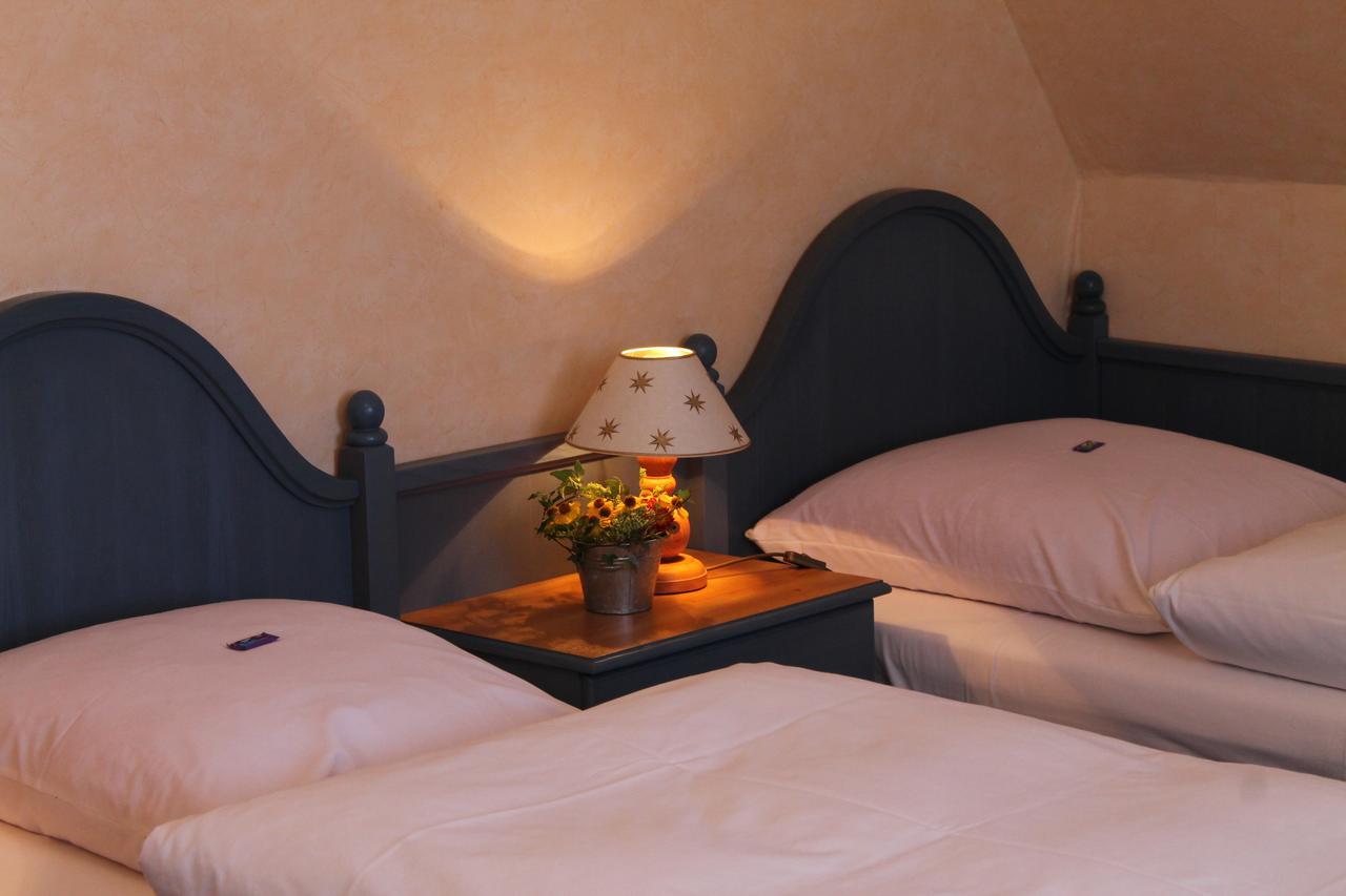 Hotel-Gasthof Zum Hirschen Durrwangen Phòng bức ảnh